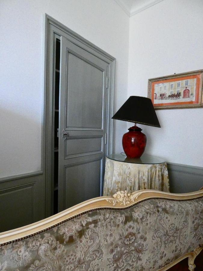 Chateau De Basche Assay Εξωτερικό φωτογραφία